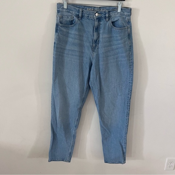 American Eagle Mom Jeans Medium Wash | Size 10 Long| - Picture 3 of 7